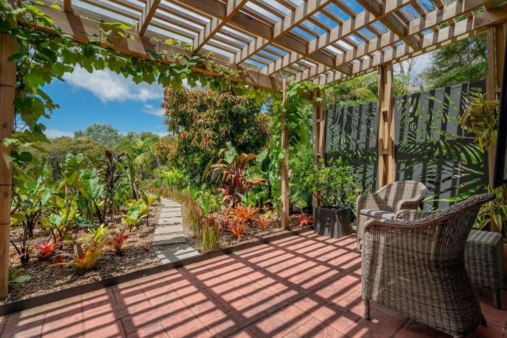Appartamento On The Point Whitianga Esterno foto